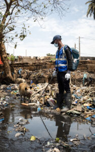 SFV-Institut-Pasteur-de-Guinee_Malick-Conte_-Le-cochon-qui-voula-299432c9d7da1c8f317a793049f96667